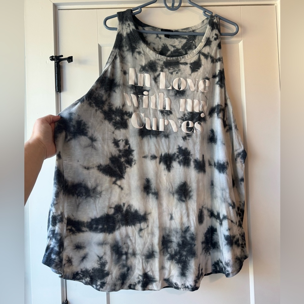 Torrid Size 5 Graphic Tank Top